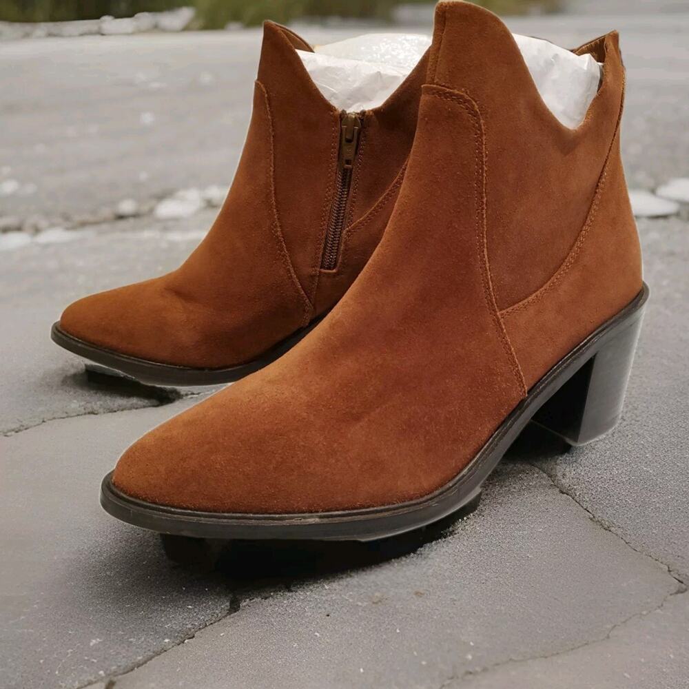 Seychelles Cognac Pretty Little Bird Heeled Suede Bootie Size 9
